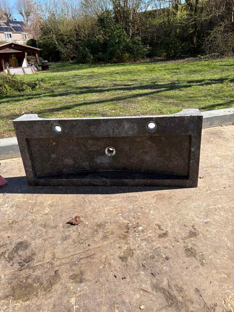 Hardstenen wasbakken met kranen, Ophalen of Verzenden, Gebruikt, Wastafel