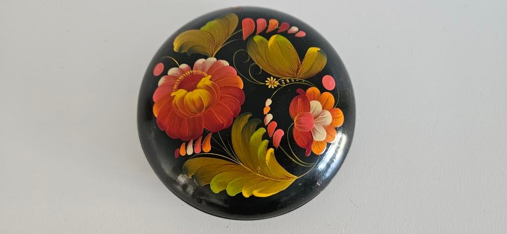 Vintage Russisch Lakdoosje met Handgeschilderde Bloemen, Antiek en Kunst, Ophalen