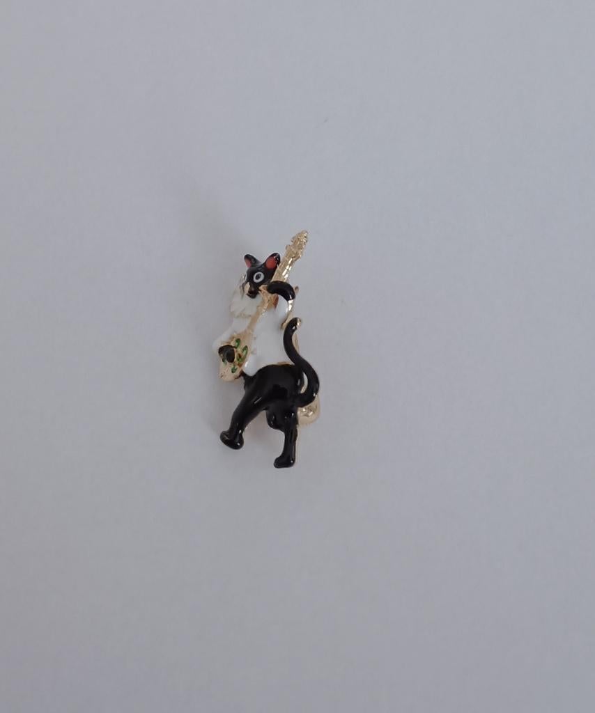 Kat met banjo broche, Overige materialen, Overige kleuren, Minder dan 4 cm, Nieuw