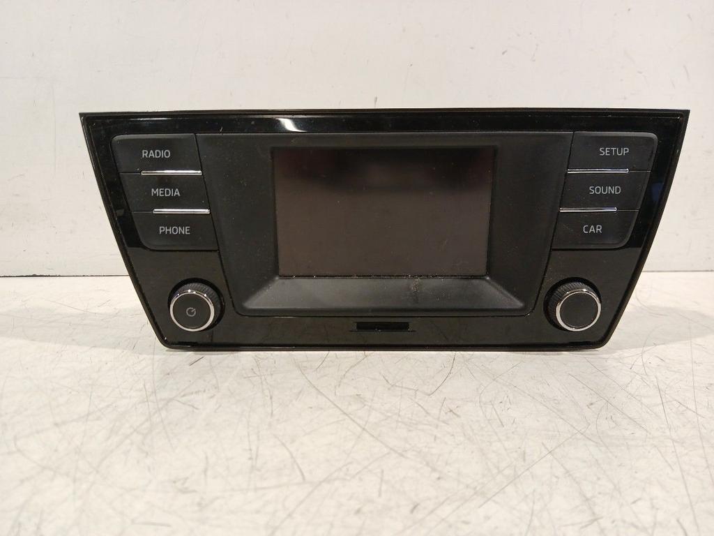 Radio Skoda Fabia, Auto diversen, Autoradio's, Ophalen of Verzenden, Van der Ven Autorecycling B.V., Onderdelen@venauto.nl, Ettenseweg 76, 4706 PB Roosendaal, The Netherlands