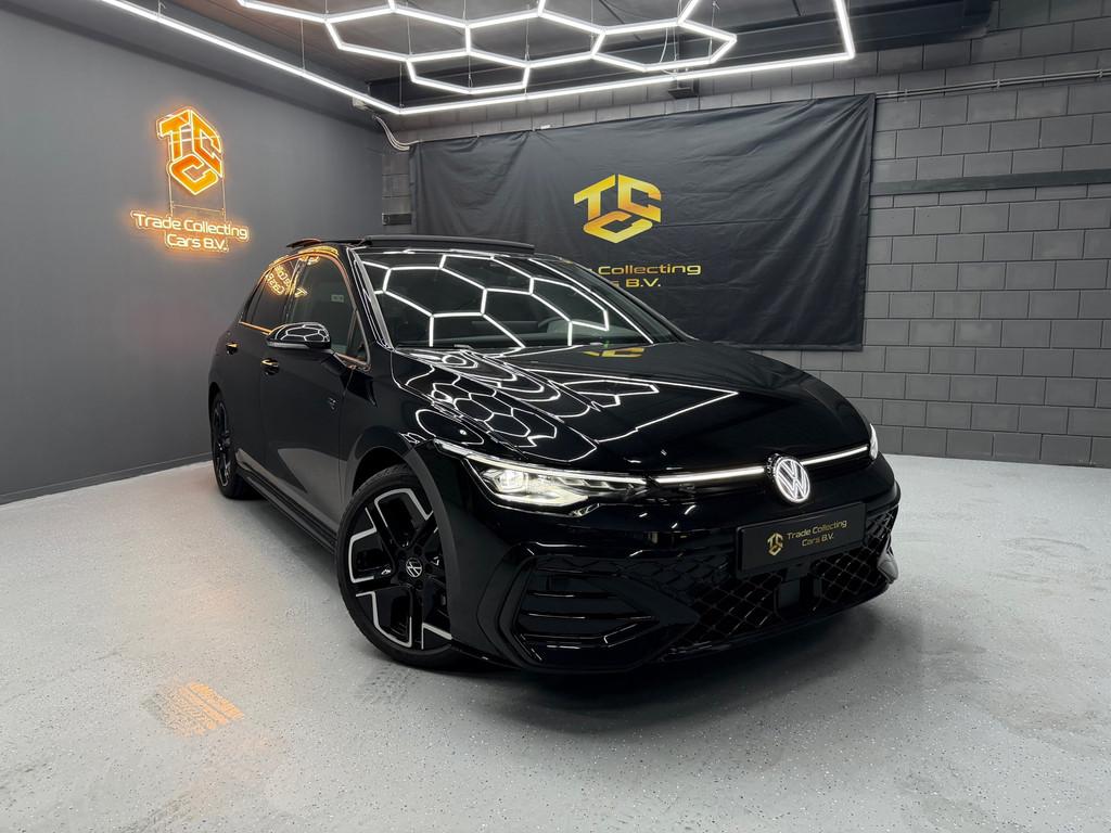 Volkswagen Golf 1.5 TSI R-Line Edition, Auto's, Volkswagen, 4 cilinders, 150 pk, 1246 kg, Leder en Stof