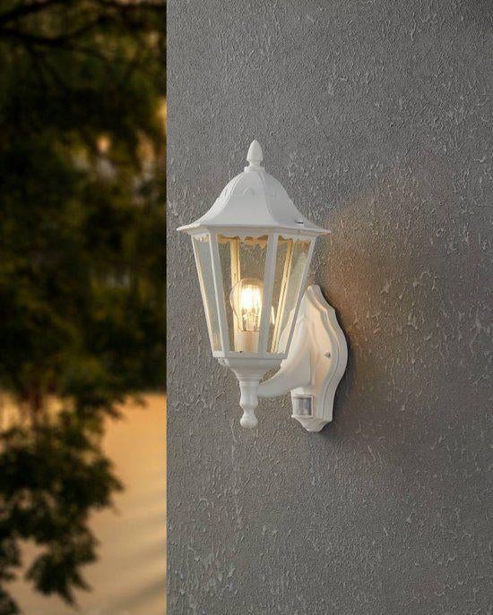 VAN 75.- VOOR 25.- EURO - EGLO BUITENWANDLAMP NAVEDO WIT.., Wandlamp, Ophalen of Verzenden, Netvoeding, .