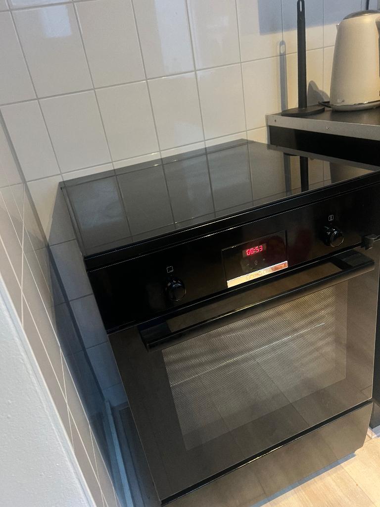 Inductie fornuis BOSCH, Witgoed en Apparatuur, Fornuizen, Ophalen, Hete lucht, Nieuw, 4 kookzones