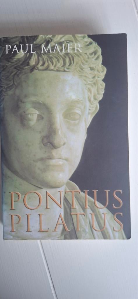 Pontius Pilatus - Paul Maier, Boeken, Ophalen of Verzenden, Zo goed als nieuw, Paul Maier