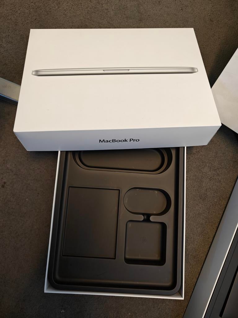 Lege dozen voor Apple MacBook Pro, Computers en Software, Apple Macbooks, MacBook Pro, Gebruikt, 2 tot 3 Ghz, 13 inch