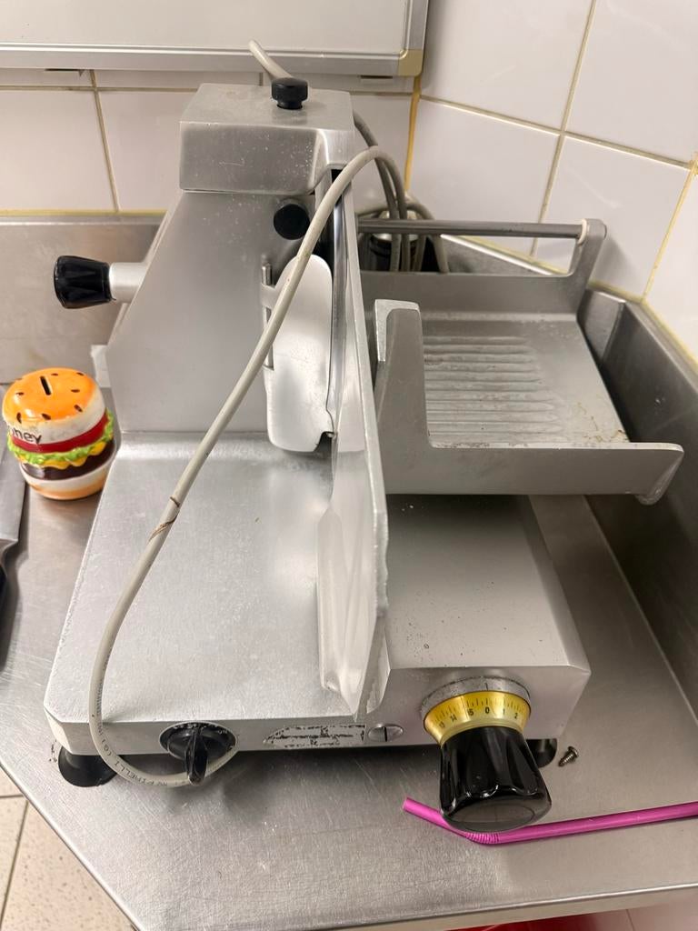 Professionele Vleessnijmachine / Broodsnijmachine, Ophalen, Gebruikt