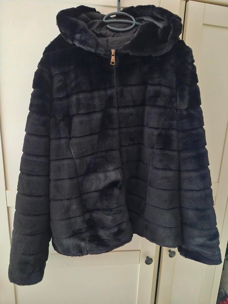 Dames tussenjas velvet maat L, Ophalen of Verzenden, Zo goed als nieuw, Maat 38/40 (M), Zwart