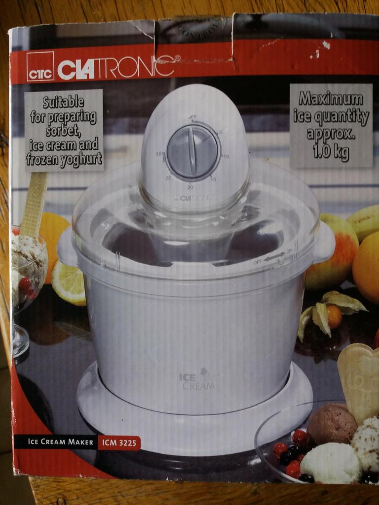 Nieuwe -Ongebruikte ijscreme -maker /Clatronic ICM 3225., Witgoed en Apparatuur, IJsmachines, Nieuw, Ophalen of Verzenden