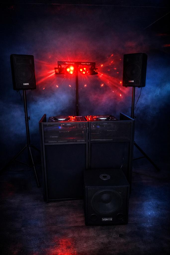 Dj gezocht?, Eén persoon