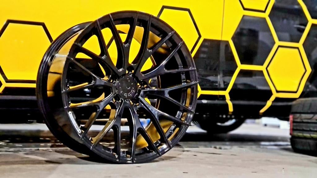 DMR Exclusive velgen en Banden